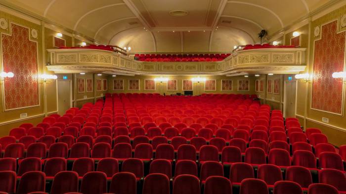 Bonn theater im wohnzimmer programm schlechte zeiten